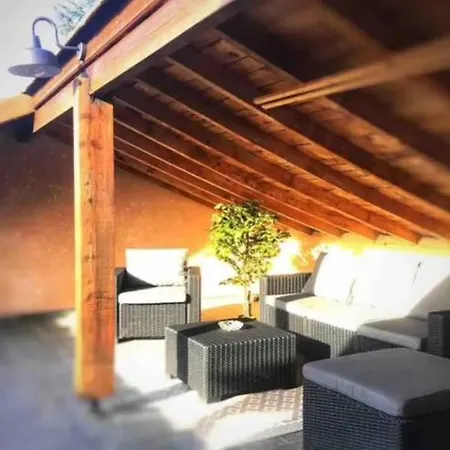Cosy Avec Terrasse Tropezienne *